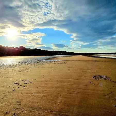 Ferienhaus The Sandpiper - Part Of The The Bay Filey Village With Pool, Gym And Direct Access, Pub, Restaurant, Tennis And Meadows Walks *