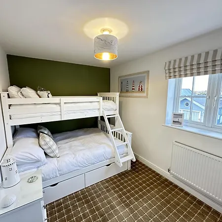 The Sandpiper - Part Of The The Bay Filey Village With Pool, Gym And Direct Access, Pub, Restaurant, Tennis And Meadows Walks Ferienhaus Reighton