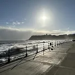 بيت للعطل The Sandpiper - Part Of The The Bay Filey Village With Pool, Gym And Direct Access, Pub, Restaurant, Tennis And Meadows Walks