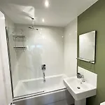 The Sandpiper - Part Of The The Bay Filey Village With Pool, Gym And Direct Access, Pub, Restaurant, Tennis And Meadows Walks بيت للعطل *