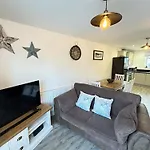 The Sandpiper - Part Of The The Bay Filey Village With Pool, Gym And Direct Access, Pub, Restaurant, Tennis And Meadows Walks * Reighton