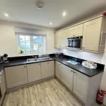 The Sandpiper - Part Of The The Bay Filey Village With Pool, Gym And Direct Access, Pub, Restaurant, Tennis And Meadows Walks Reighton