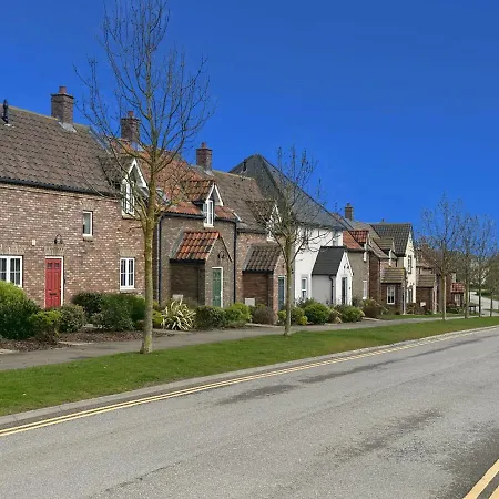 The Sandpiper - Part Of The The Bay Filey Village With Pool, Gym And Direct Access, Pub, Restaurant, Tennis And Meadows Walks