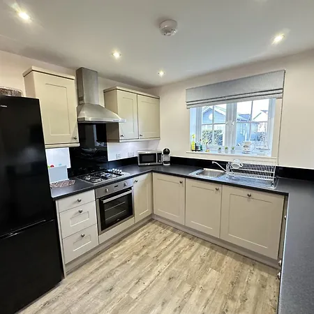 Tatil Evi The Sandpiper - Part Of The The Bay Filey Village With Pool, Gym And Direct Access, Pub, Restaurant, Tennis And Meadows Walks Reighton